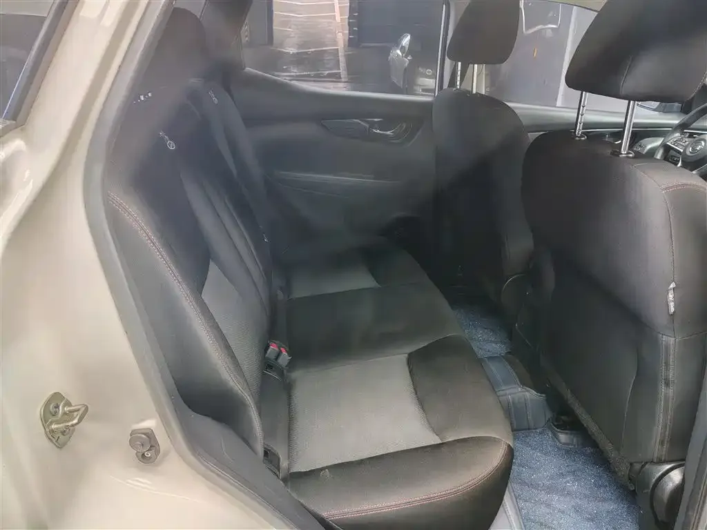 Nissan Qashqai 2021 из CN, фото 2