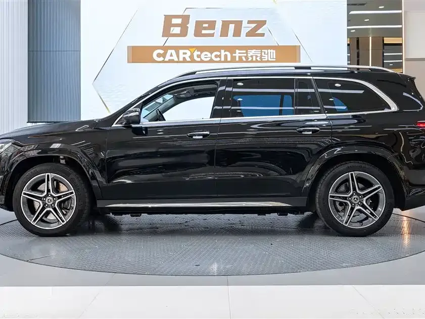 Mercedes-Benz GLS — фото 9