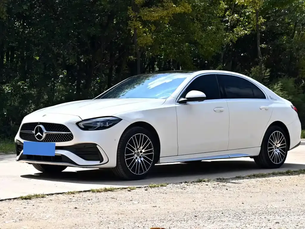Mercedes-Benz C-Class — фото 1