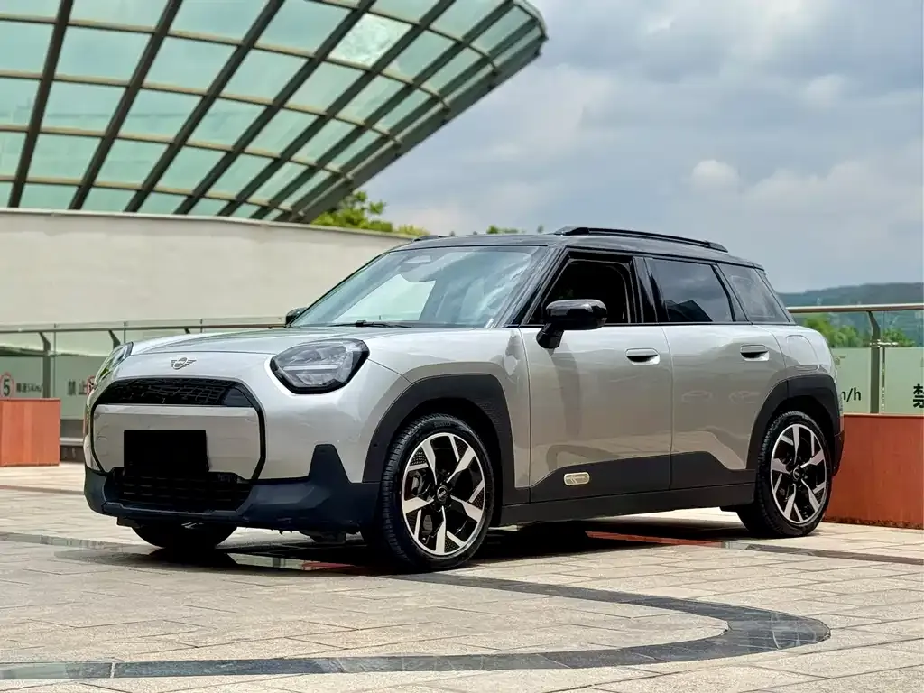MINI Aceman EV