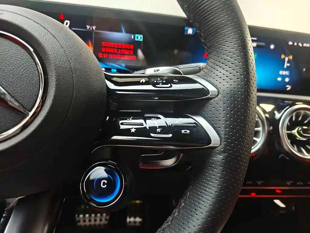 Mercedes-Benz A-Class AMG — фото 7