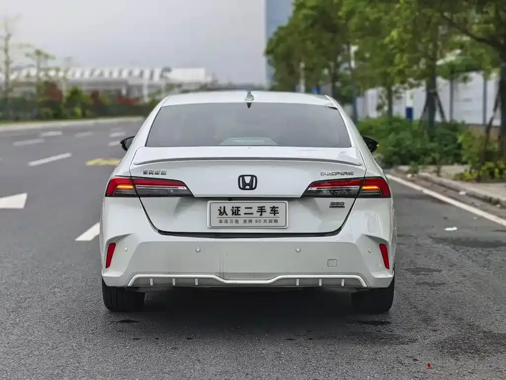 Honda Inspire — фото 6