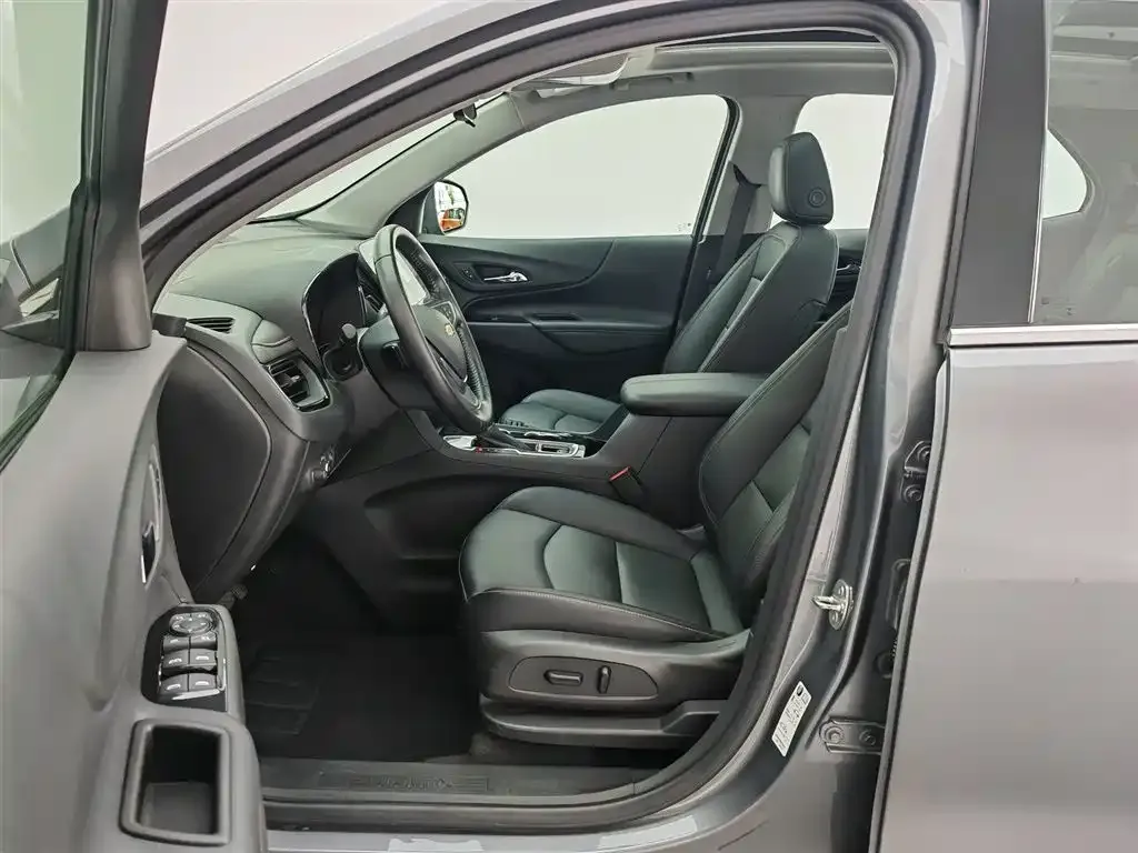 Chevrolet Equinox 2022 из CN, фото 8