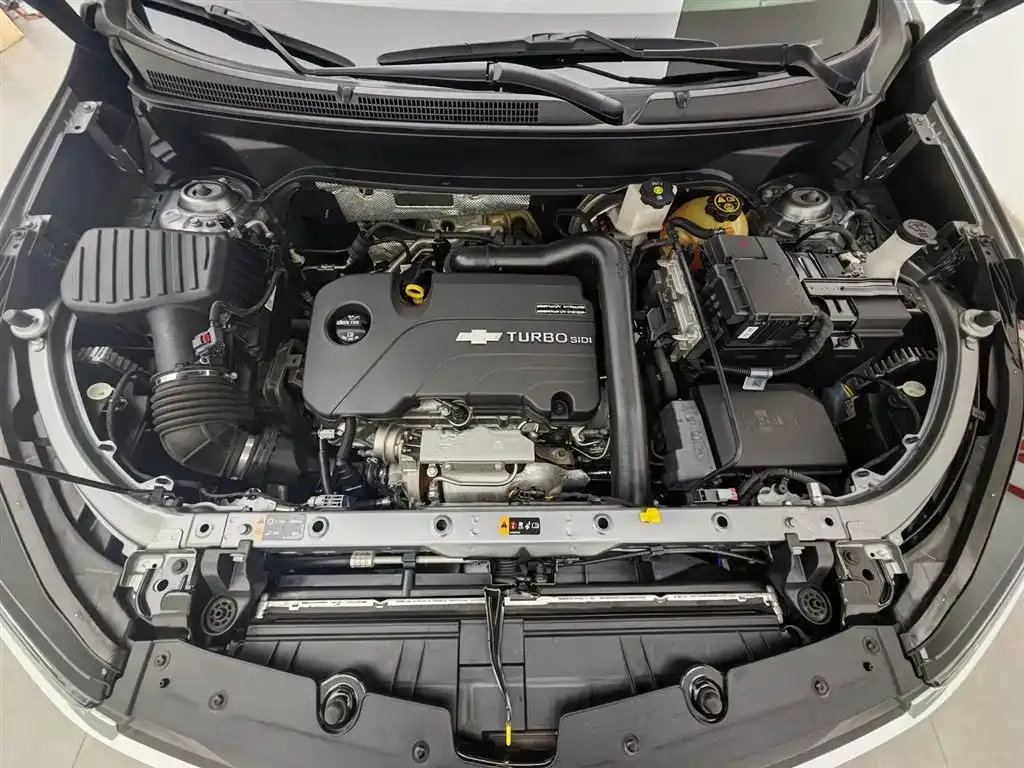 Chevrolet Equinox 2022 из CN, фото 10