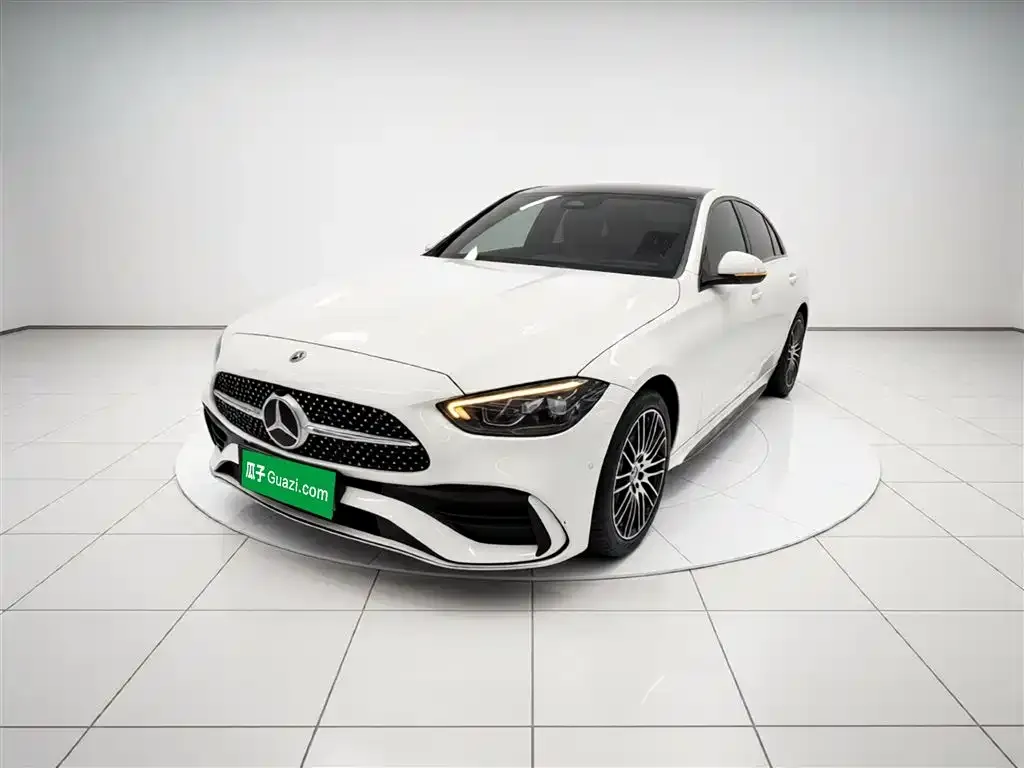 Mercedes-Benz C-Class — фото 1
