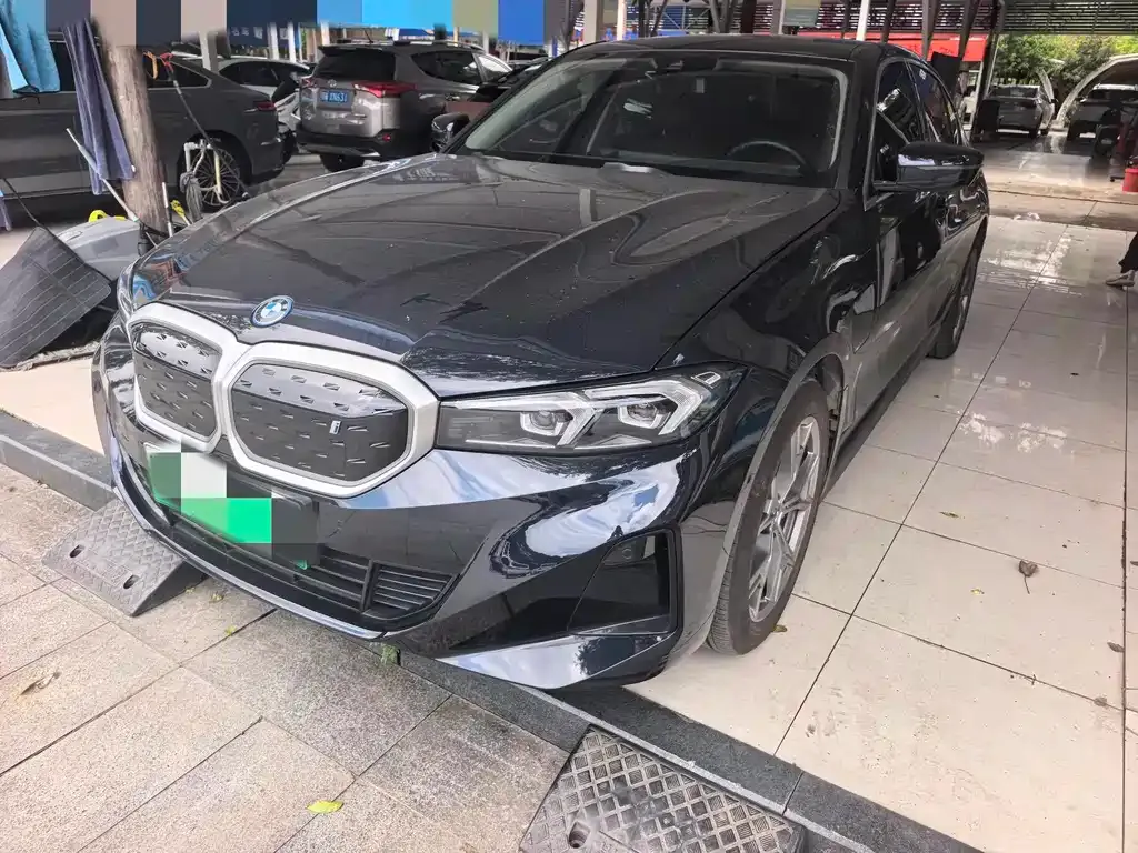 BMW i3 — фото 1