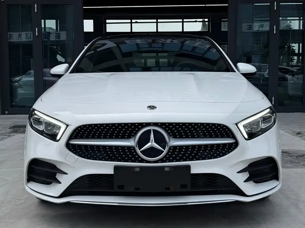 Mercedes-Benz A-Class — фото 1
