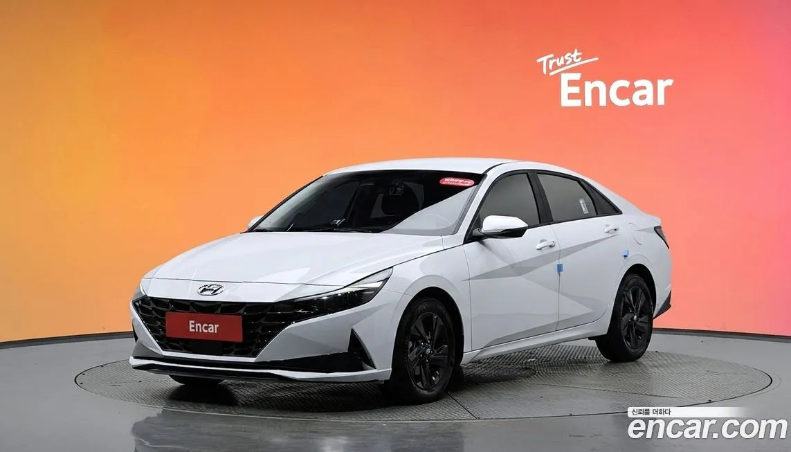 Hyundai AVANTE — фото 1