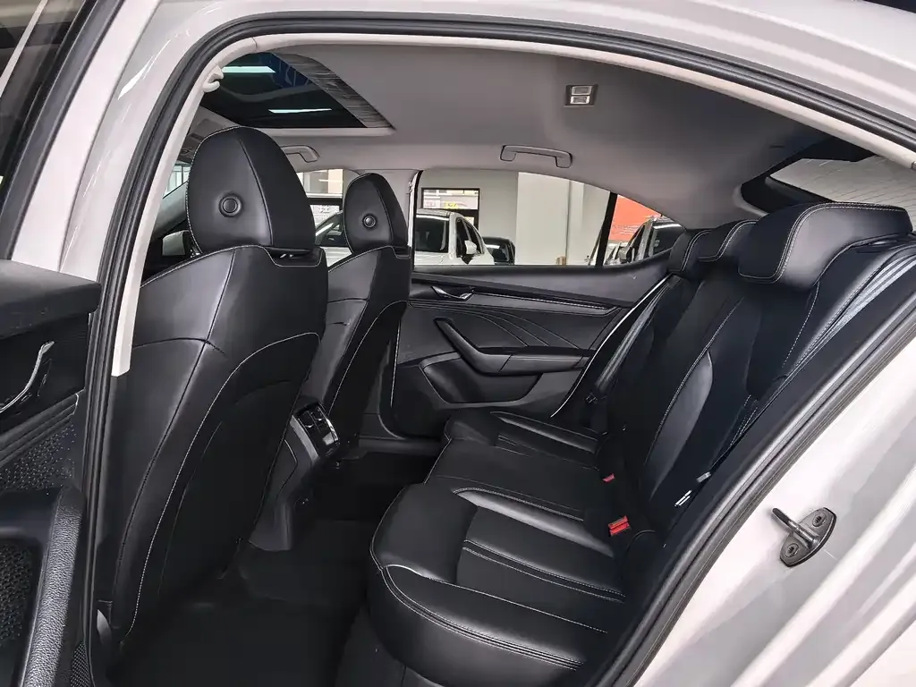 Skoda Octavia — фото 3