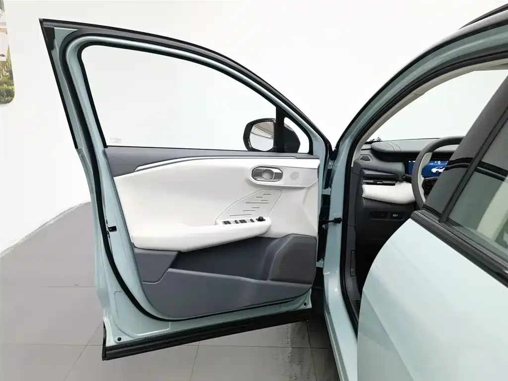 Lynk & Co 06 EM-P 2024 из CN, фото 7