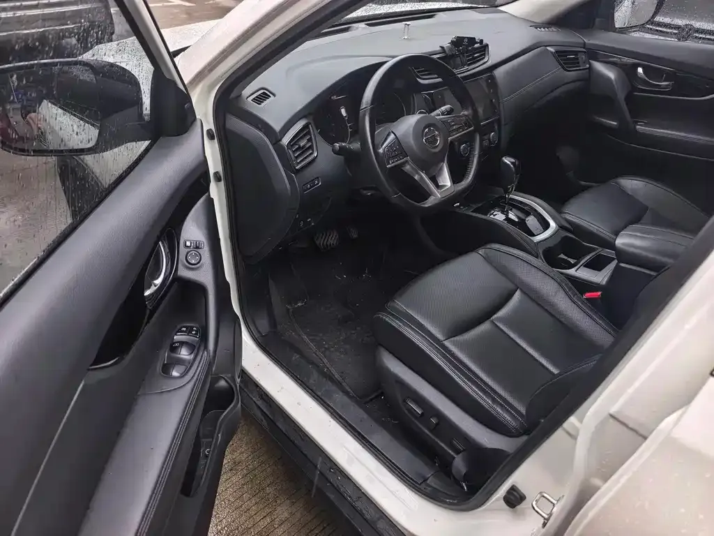 Nissan X-Trail 2021 из CN, фото 4