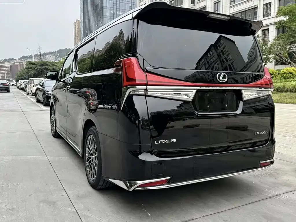 Toyota Vellfire 2023 из CN, фото 2