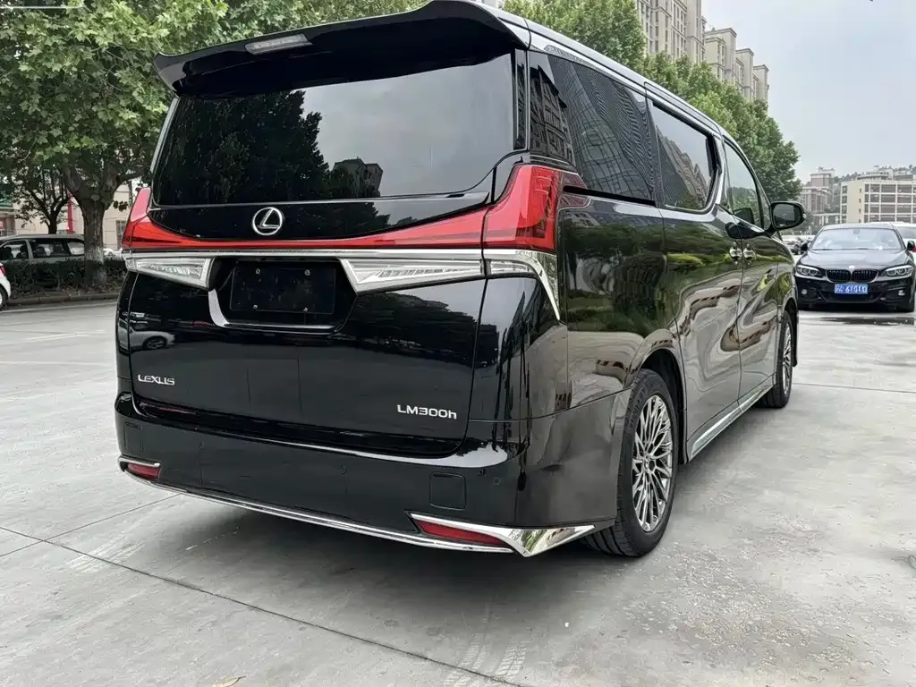 Toyota Vellfire 2023 из CN, фото 9