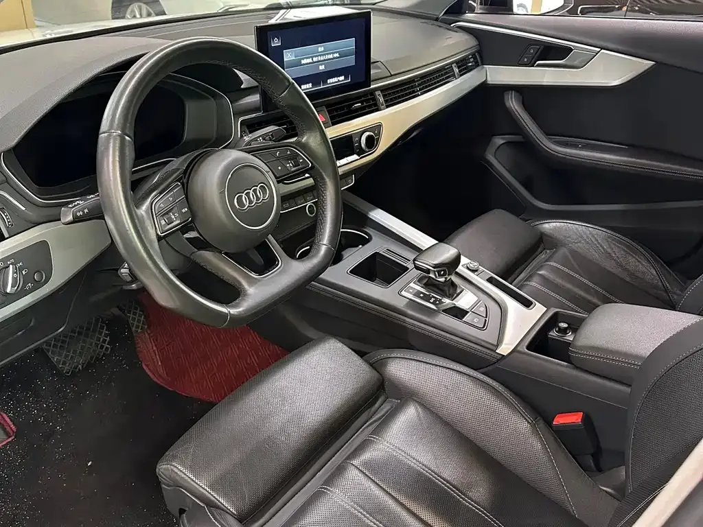 Audi A4L 2022 из CN, фото 7