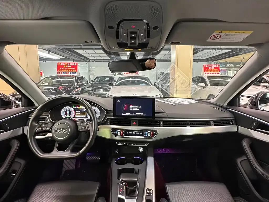 Audi A4L 2022 из CN, фото 4