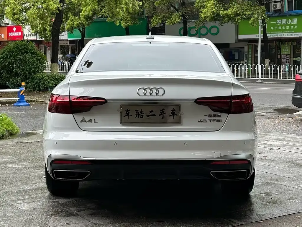 Audi A4L 2022 из CN, фото 3