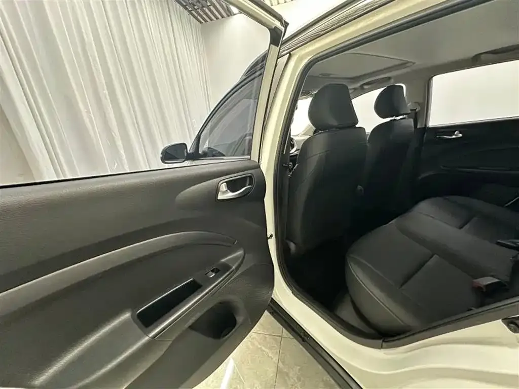 Kia KX1 — фото 8