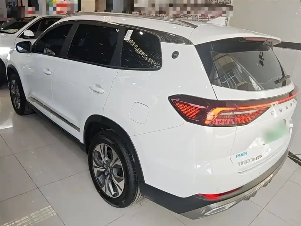 Chery Tiggo 8 PRO NEV — фото 2