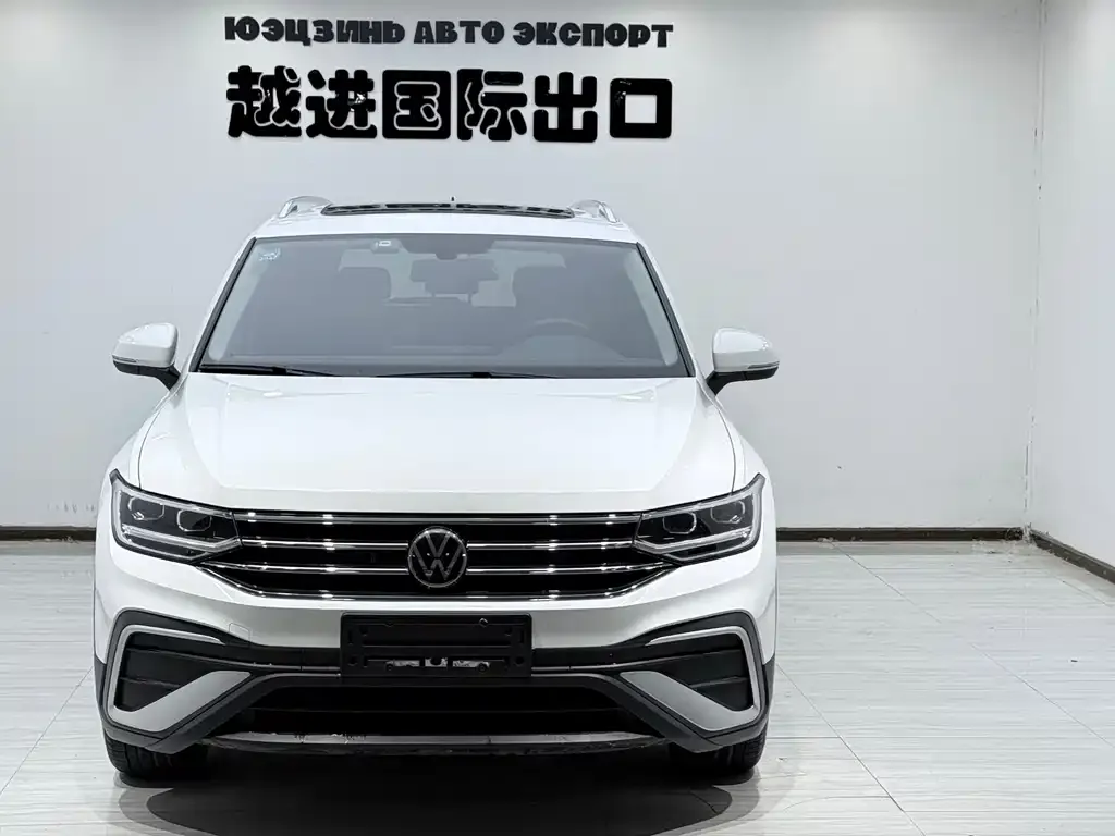 Volkswagen Tiguan L 2022 из CN, фото 2