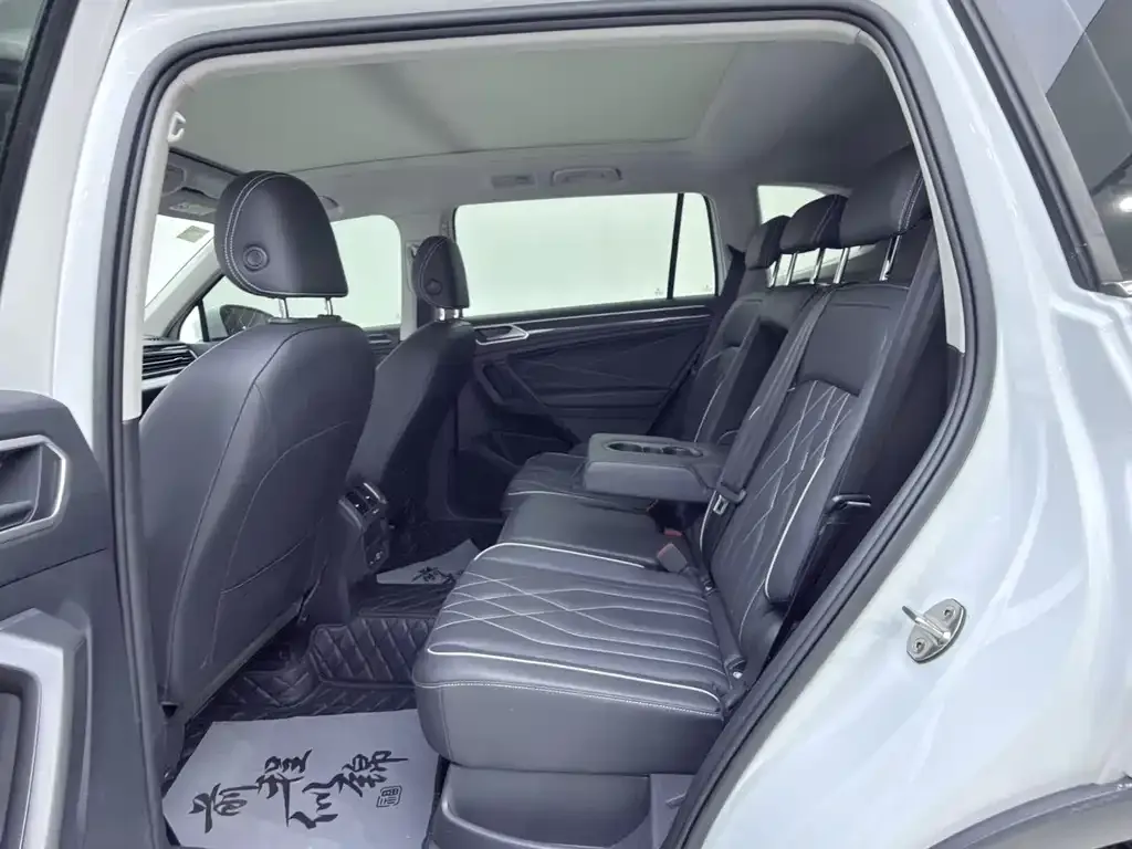 Volkswagen Tiguan L 2022 из CN, фото 6