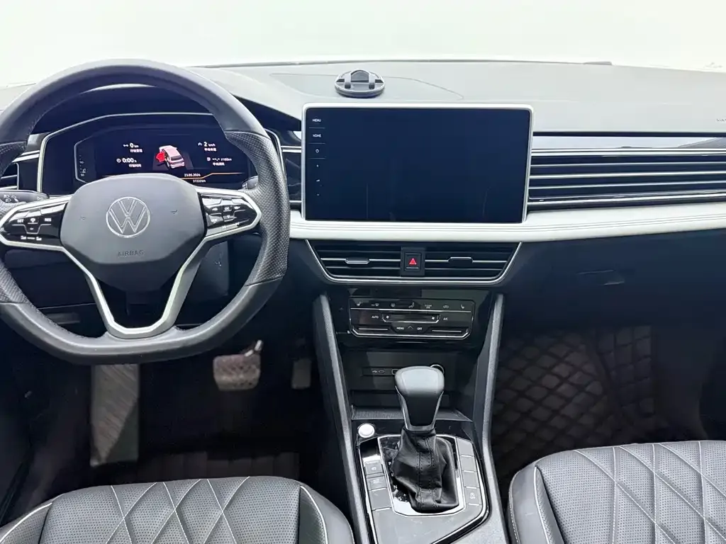 Volkswagen Tiguan L 2022 из CN, фото 5