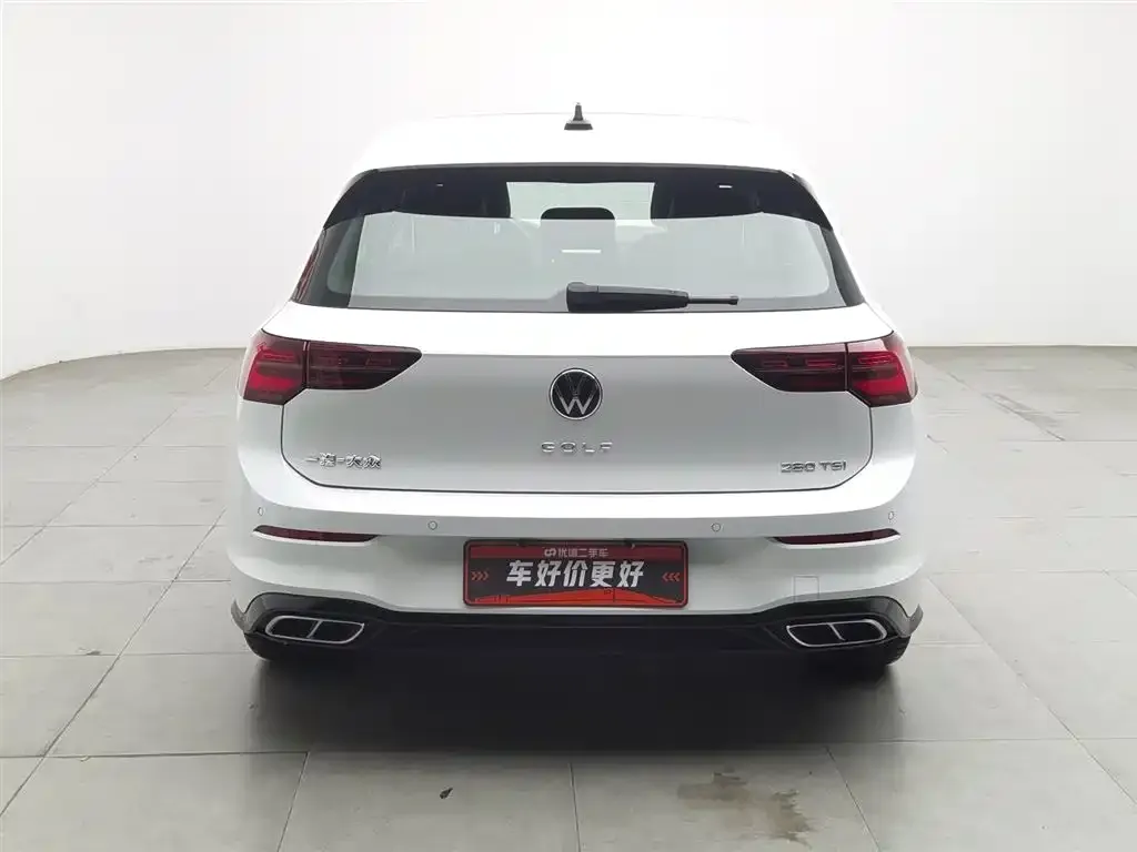 Volkswagen Golf 2023 из CN, фото 3