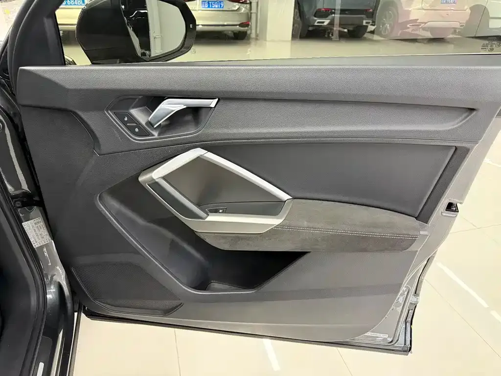 Audi Q3 2022 из CN, фото 8