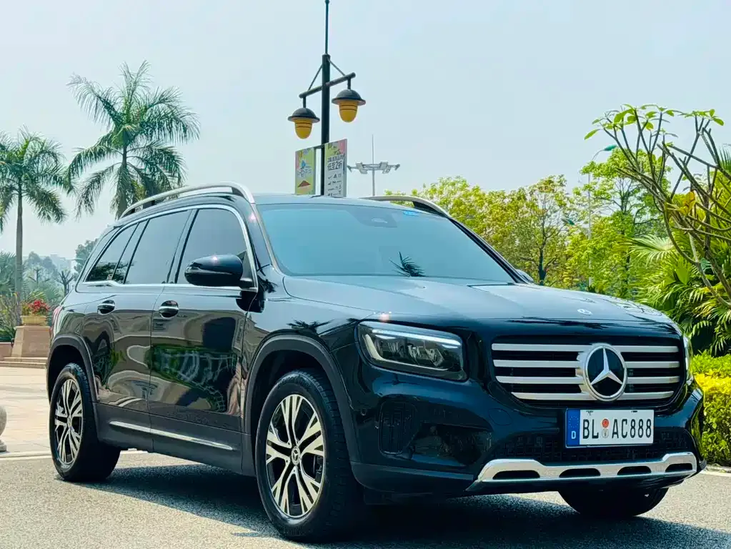 Mercedes-Benz GLB — фото 6