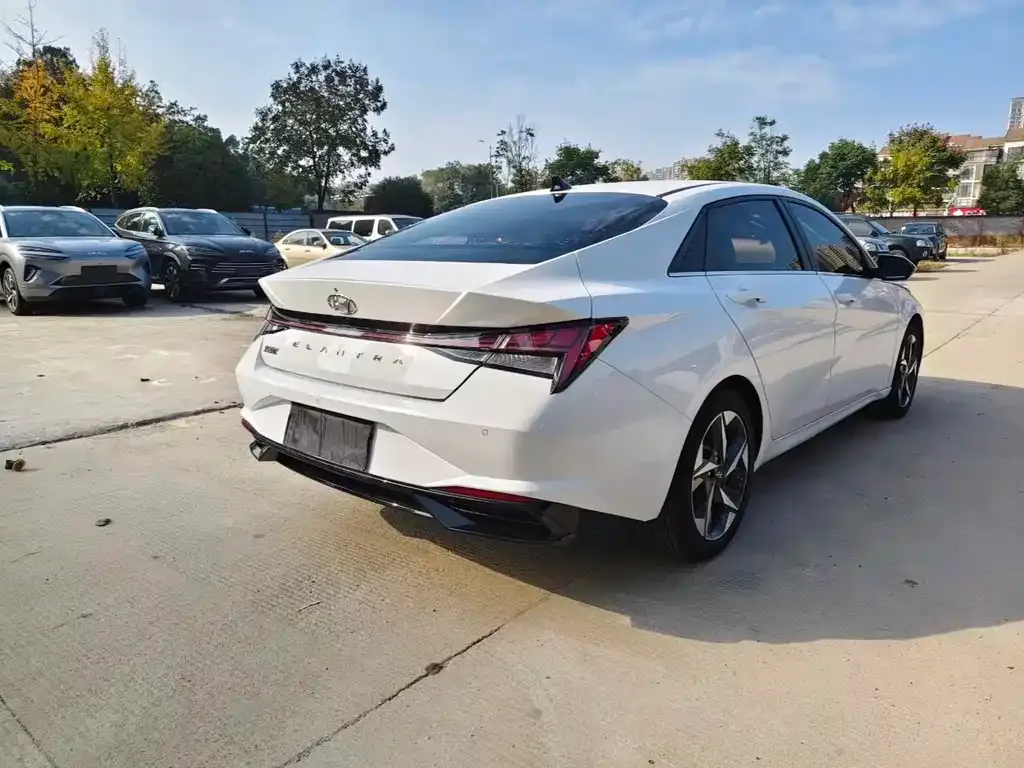 Hyundai Elantra 2023 из CN, фото 6