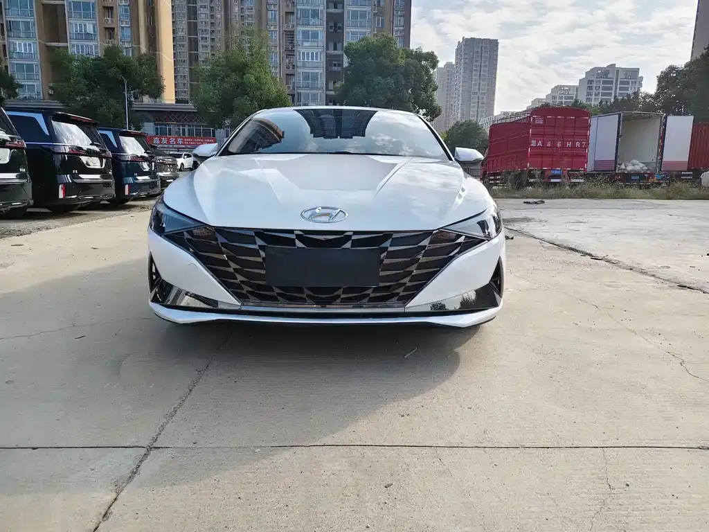 Hyundai Elantra 2023 из CN, фото 7