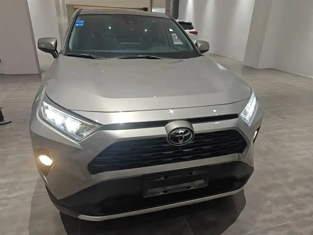 Toyota RAV4 2021 из CN, фото 8
