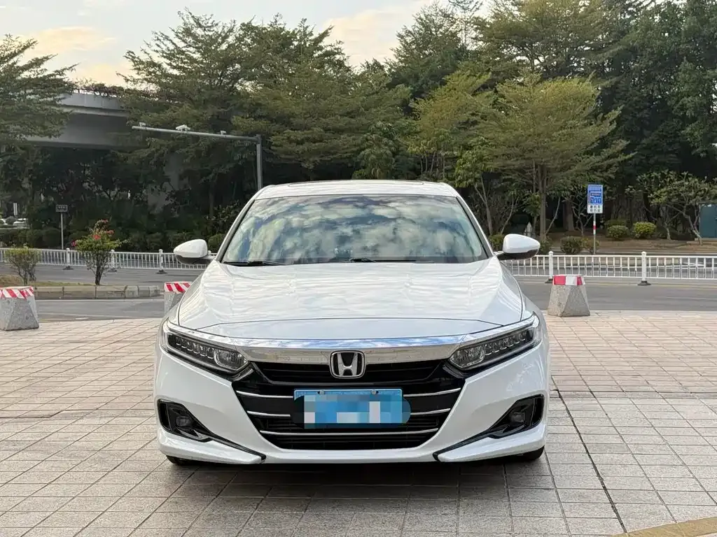 Honda Accord — фото 5
