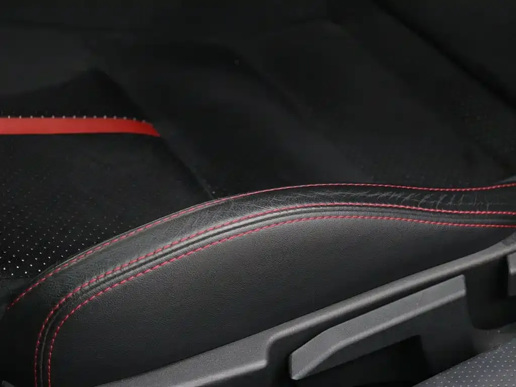 Subaru BRZ 2022 из CN, фото 7