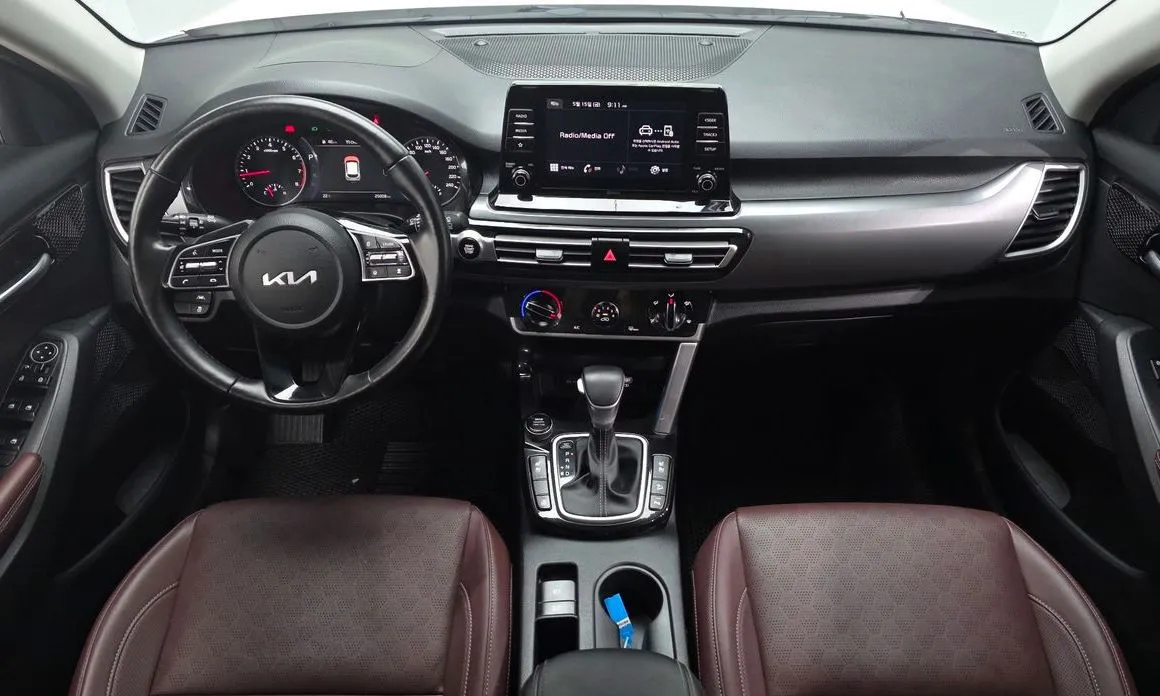 Kia Seltos 2023 из KR, фото 2