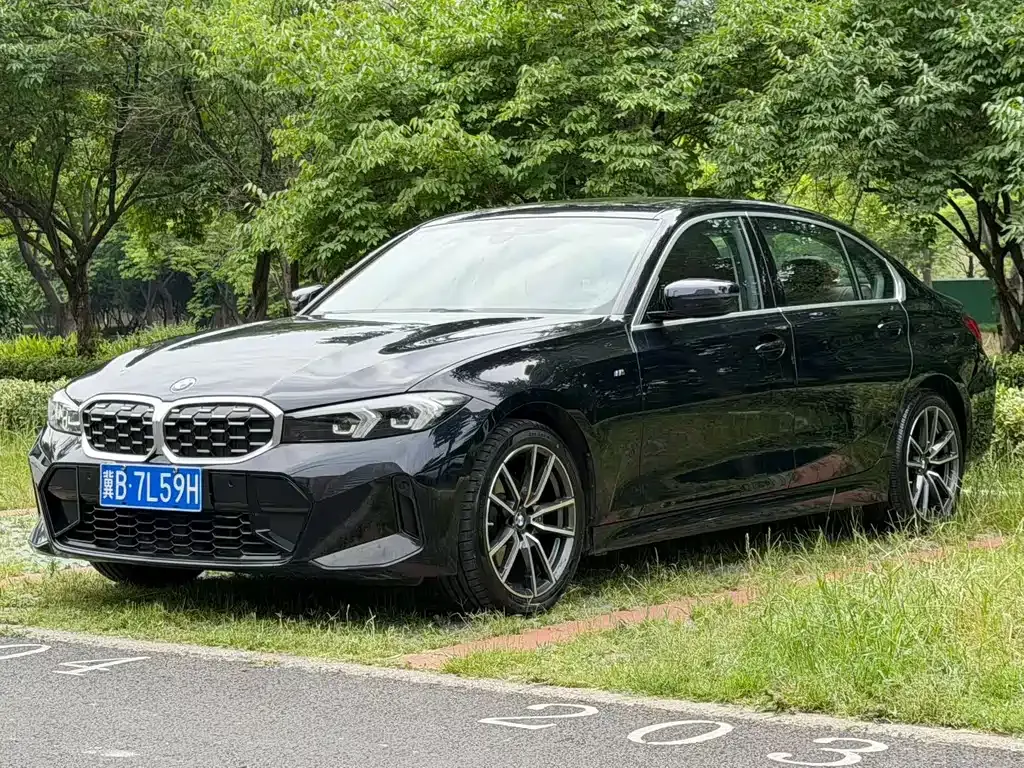 BMW 3 Series 2023 из CN, фото 1