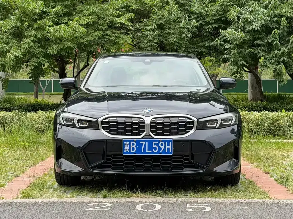 BMW 3 Series 2023 из CN, фото 7