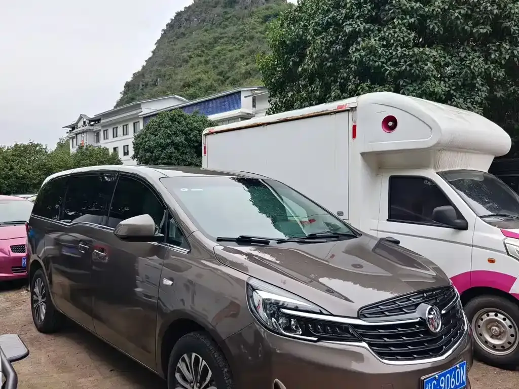 Buick GL8 2022 из CN, фото 4