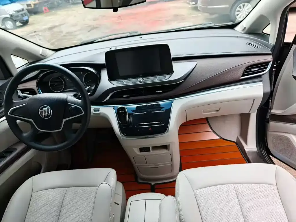 Buick GL8 2022 из CN, фото 2