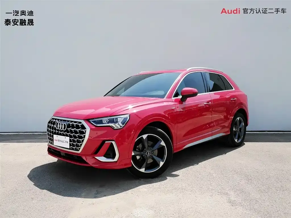 Audi Q3 — фото 1