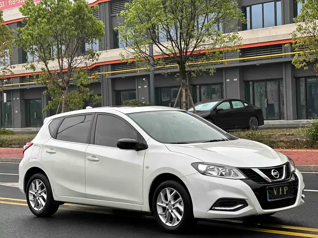 Nissan Tiida 2023 из CN, фото 9