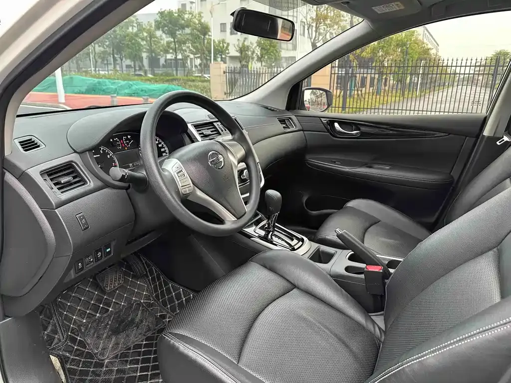 Nissan Tiida 2023 из CN, фото 8