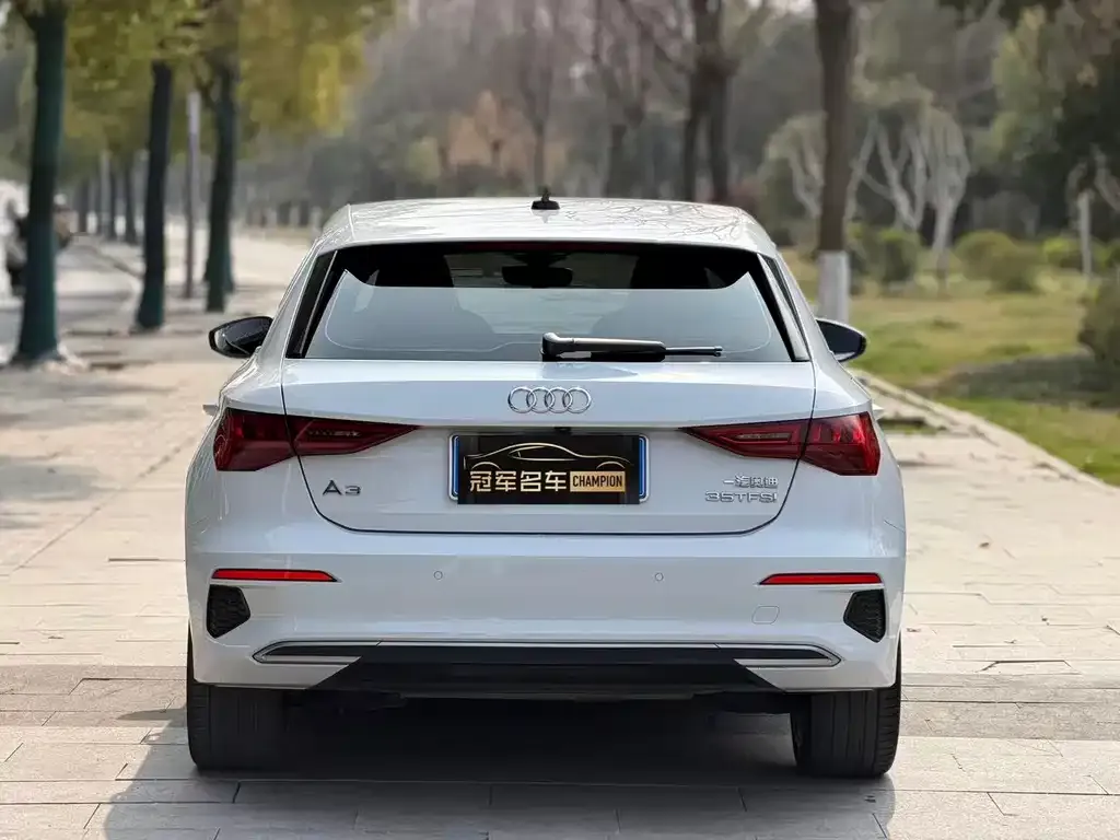 Audi A3 — фото 2