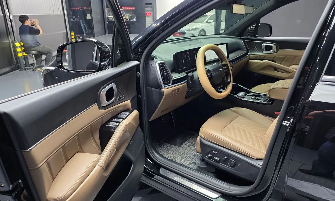 Kia Sorento — фото 8
