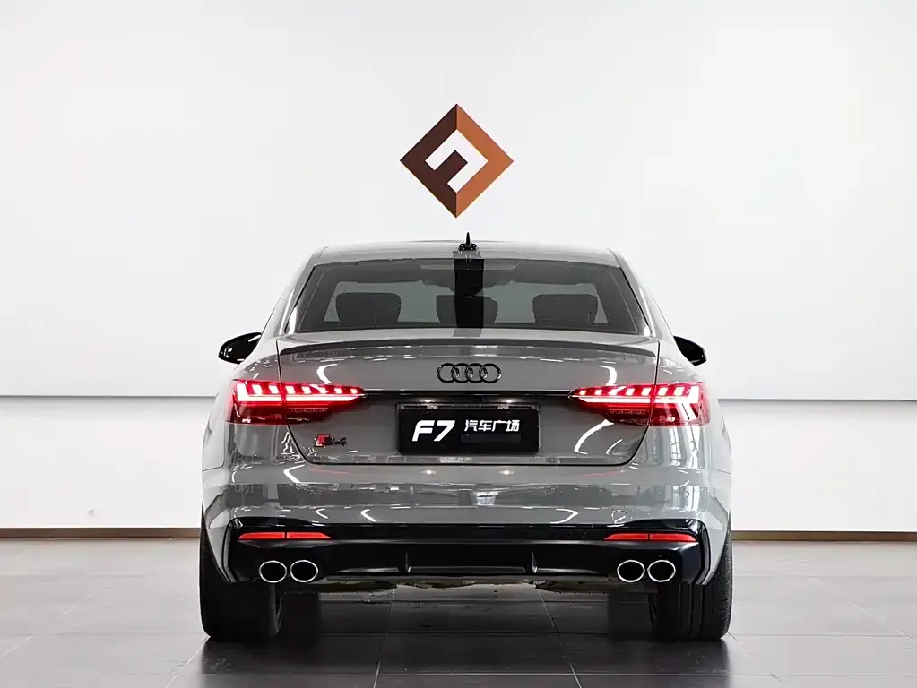 Audi S4 — фото 5