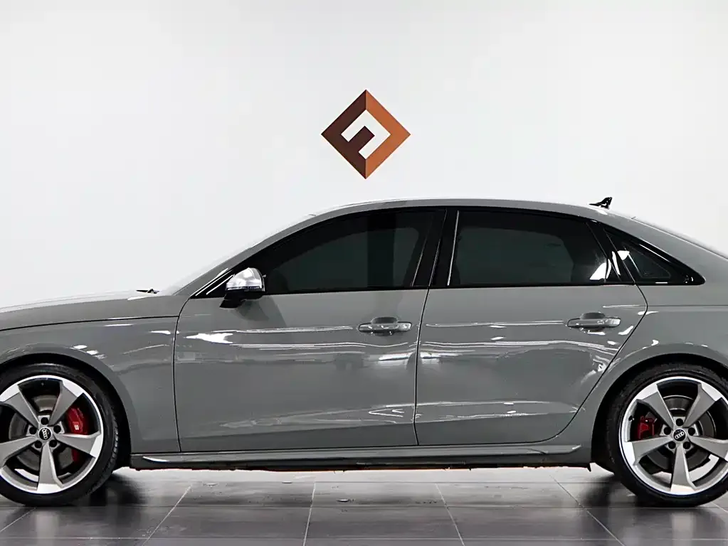 Audi S4 — фото 4