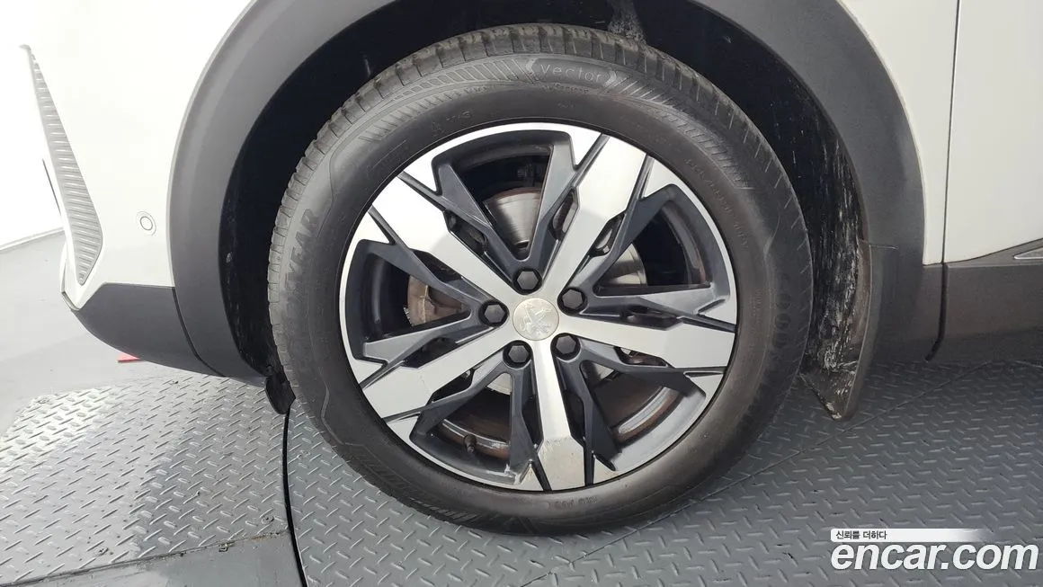 Peugeot 5008 2022 из KR, фото 8