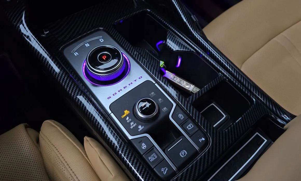 Kia Sorento — фото 9