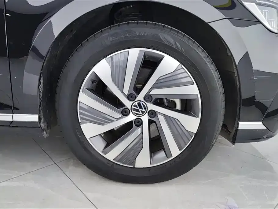Volkswagen Magotan GTE PHEV 2023 из CN, фото 2