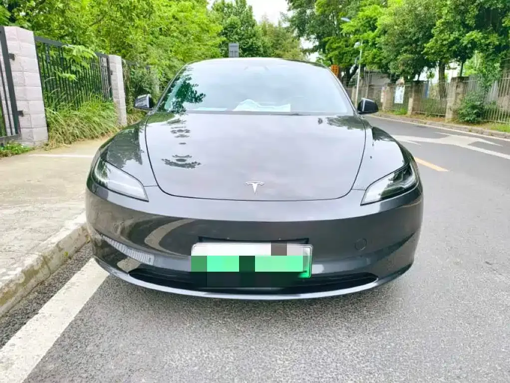 Tesla Model 3 — фото 4