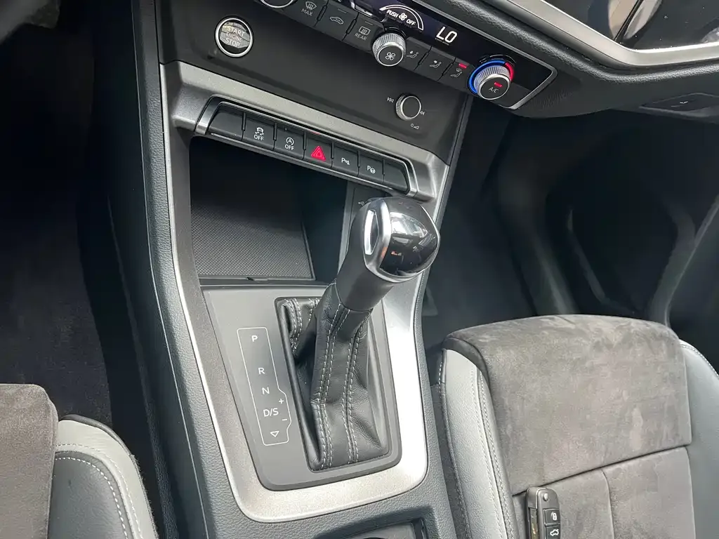Audi Q3 2022 из CN, фото 10